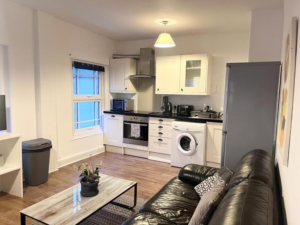 Yeovil Apartments Extérieur photo