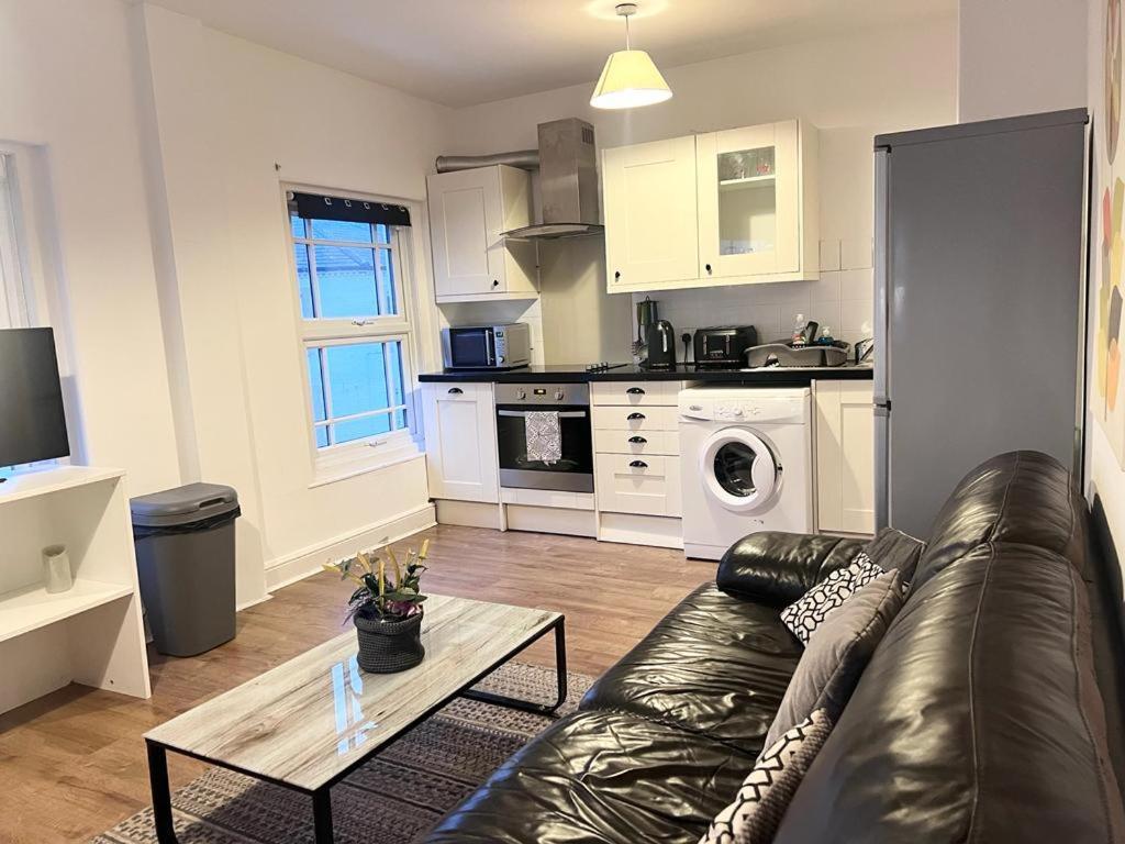 Yeovil Apartments Extérieur photo